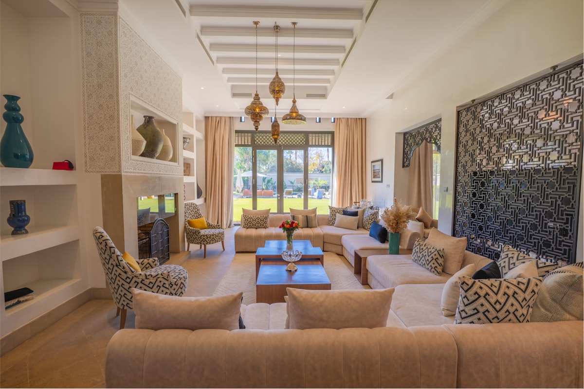 Art for Mediterranean Interiors — ArtMarket journal